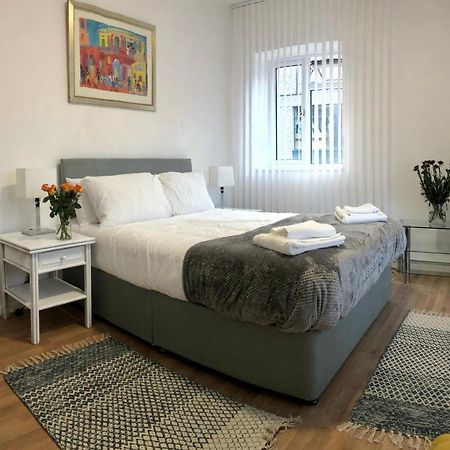 City Location- 2 Bedroom Apartment Лондон Экстерьер фото
