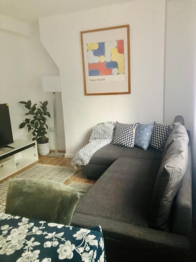 City Location- 2 Bedroom Apartment Лондон Экстерьер фото